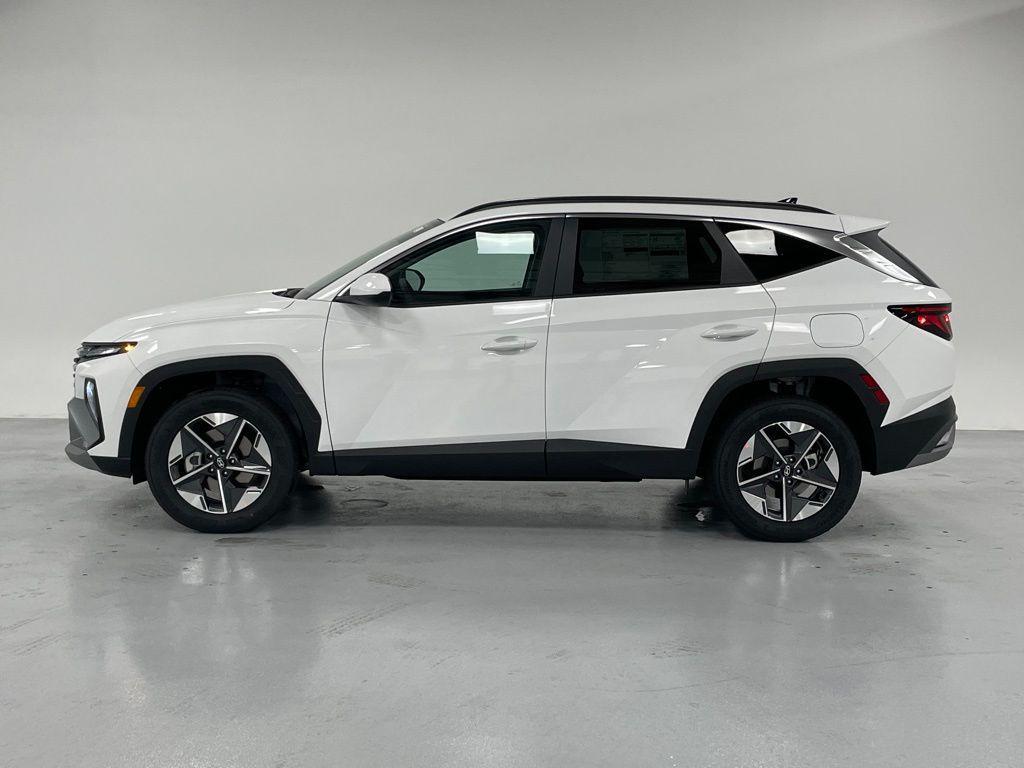 new 2025 Hyundai Tucson car, priced at $34,017