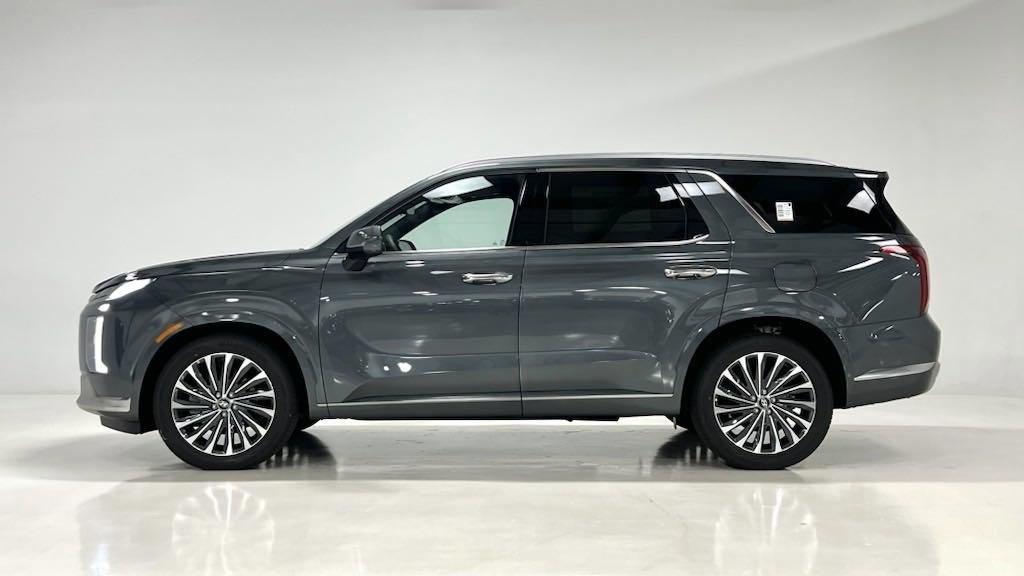 new 2025 Hyundai Palisade car, priced at $53,504