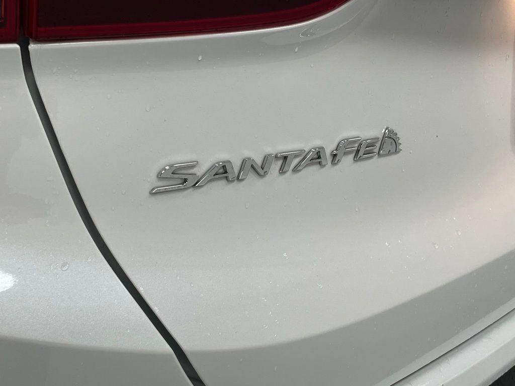 used 2022 Hyundai Santa Fe car, priced at $26,000