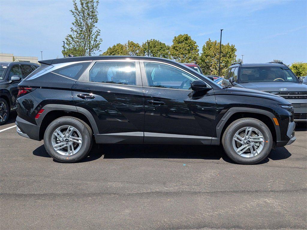 new 2025 Hyundai Tucson car, priced at $31,137