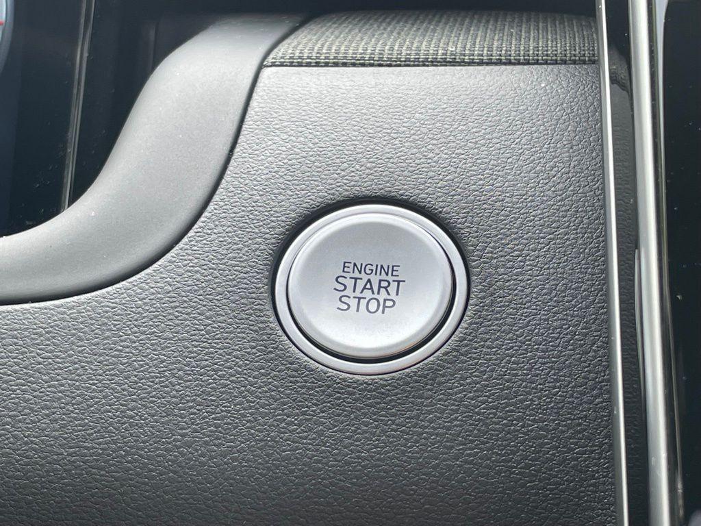 used 2024 Hyundai SANTA CRUZ car, priced at $33,000