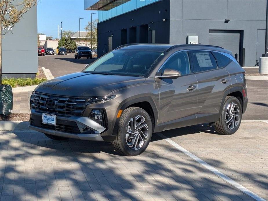 new 2025 Hyundai Tucson Hybrid car, priced at $42,800