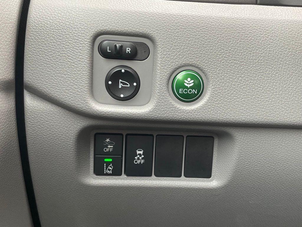 used 2021 Honda Pilot car, priced at $29,500