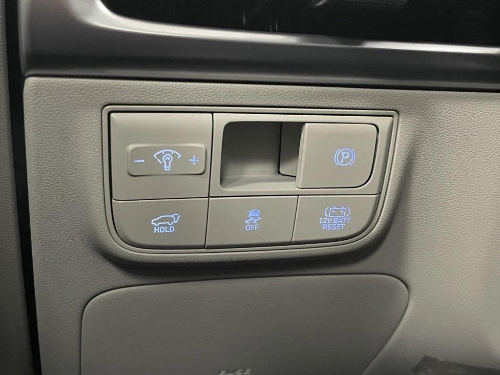 new 2025 Hyundai TUCSON Hybrid car, priced at $37,862