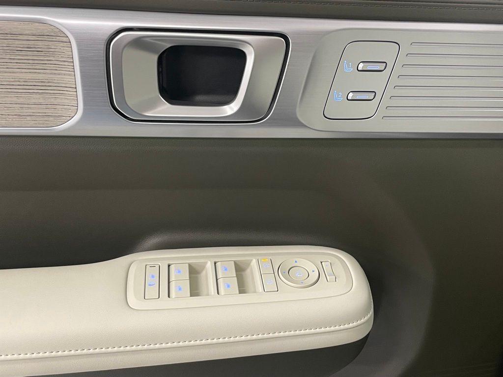 new 2025 Hyundai SANTA FE HEV car, priced at $51,189