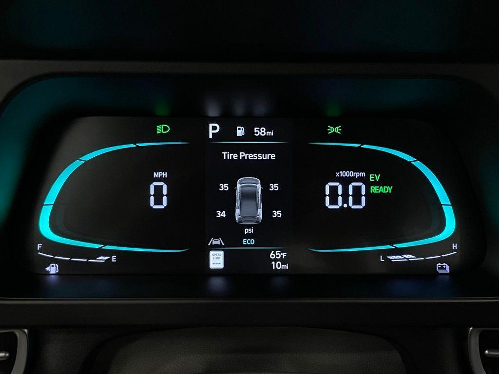 new 2025 Hyundai ELANTRA HEV car, priced at $27,259