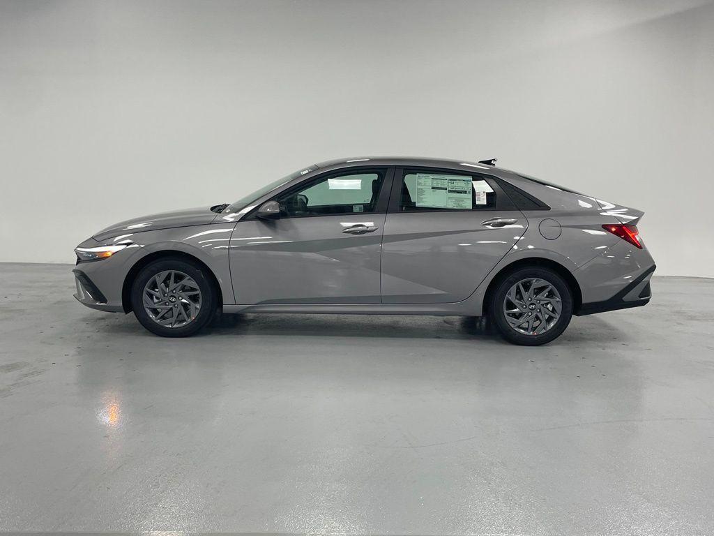 new 2025 Hyundai ELANTRA HEV car, priced at $26,775
