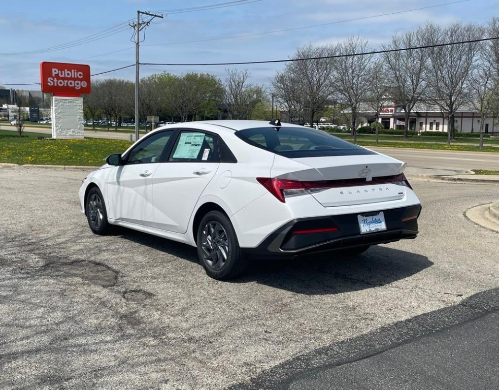 new 2025 Hyundai ELANTRA HEV car, priced at $27,259