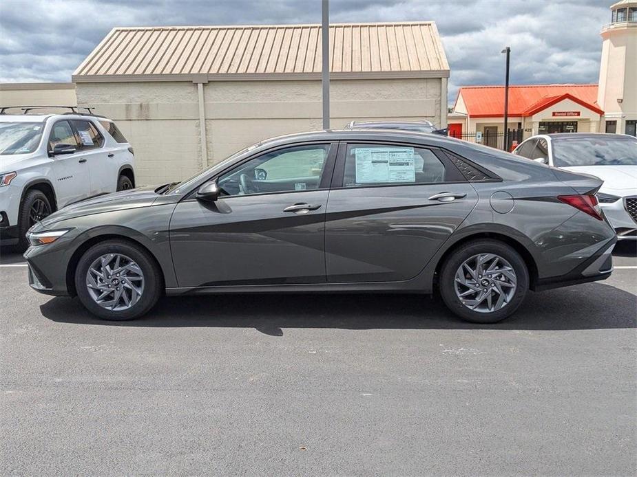 new 2025 Hyundai Elantra car, priced at $26,295