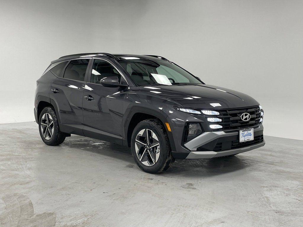 new 2025 Hyundai TUCSON Hybrid car, priced at $37,945