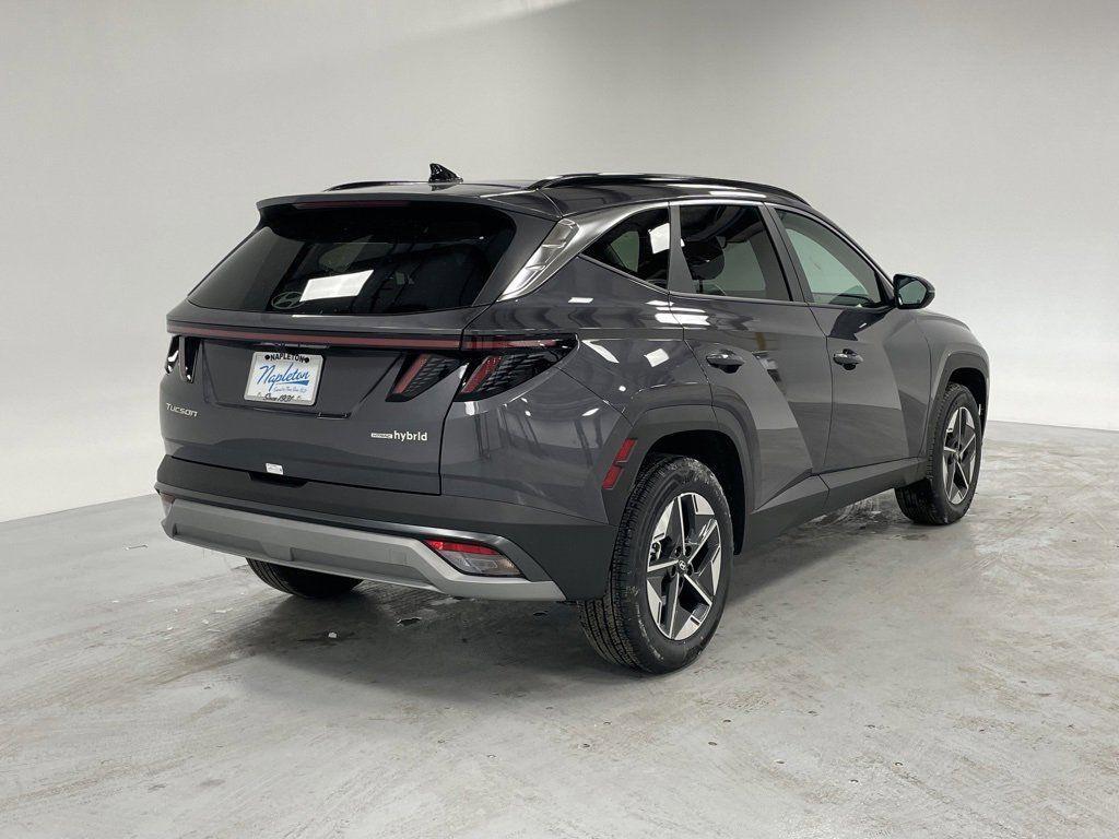 new 2025 Hyundai TUCSON Hybrid car, priced at $37,945