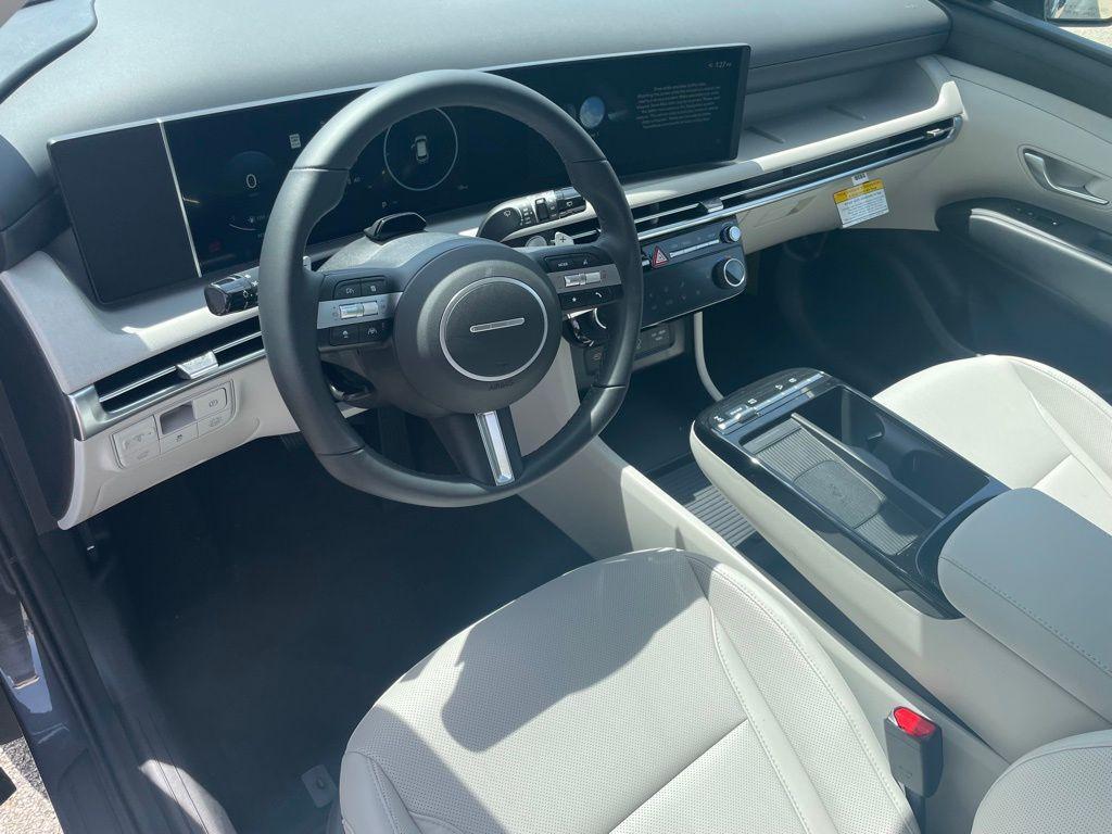 new 2025 Hyundai TUCSON Hybrid car, priced at $37,945