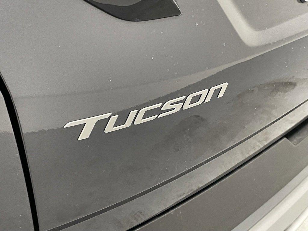 new 2025 Hyundai TUCSON Hybrid car, priced at $37,945