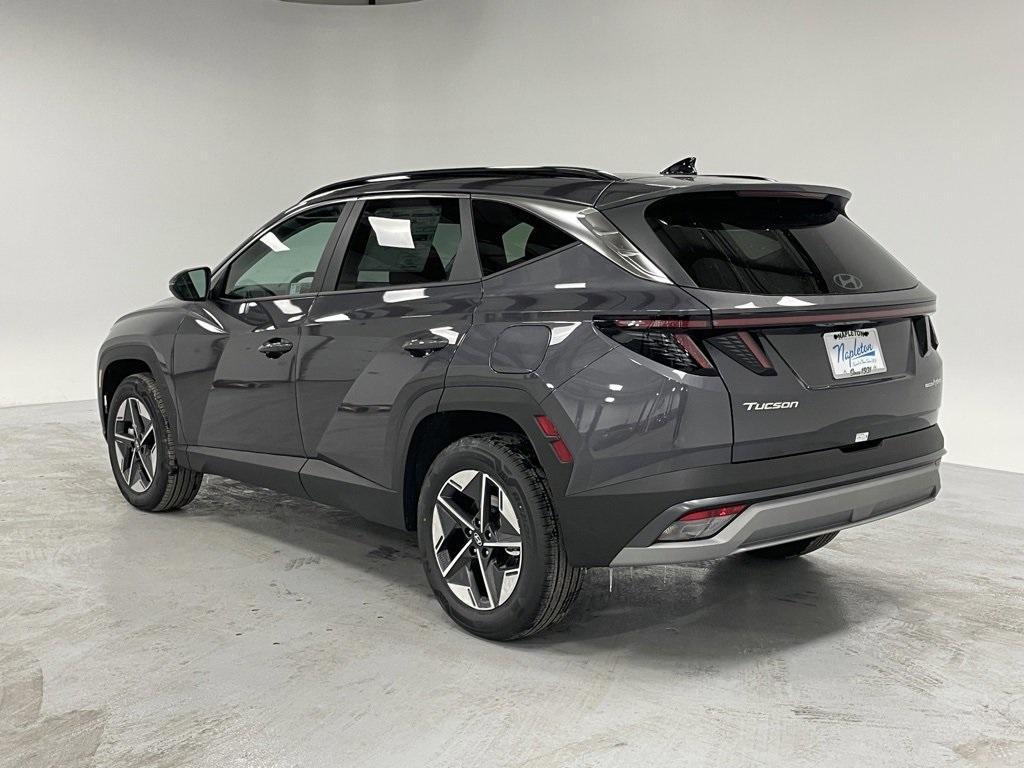 new 2025 Hyundai TUCSON Hybrid car, priced at $37,945