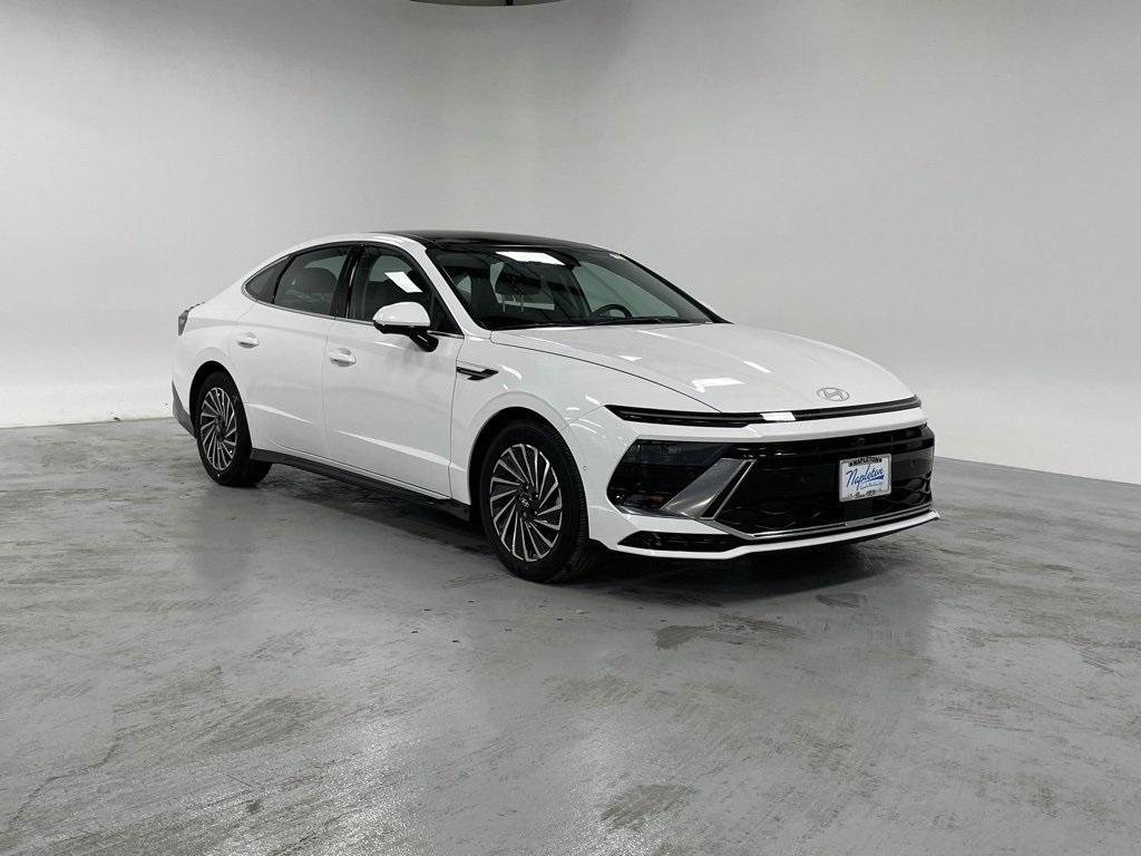 new 2025 Hyundai Sonata car, priced at $27,967