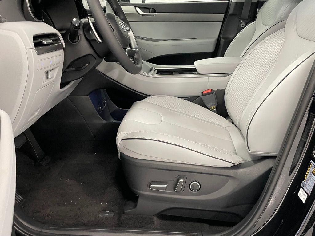 new 2025 Hyundai Palisade car, priced at $42,681