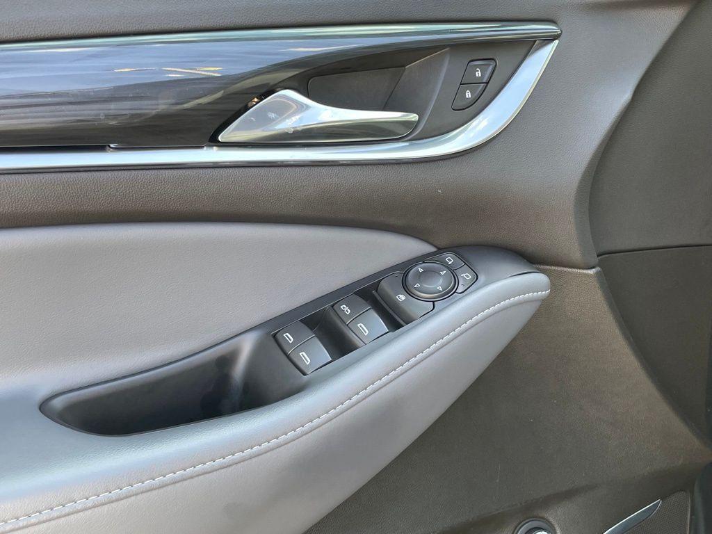 used 2021 Buick Enclave car, priced at $25,000