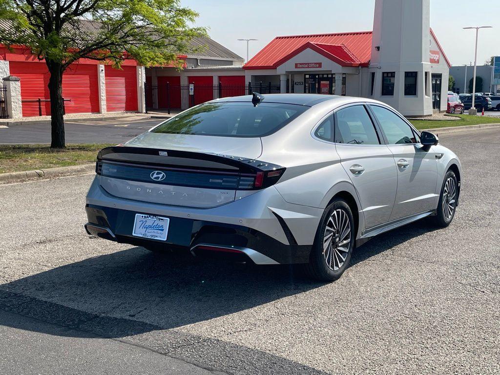 new 2025 Hyundai Sonata Hybrid car, priced at $38,825