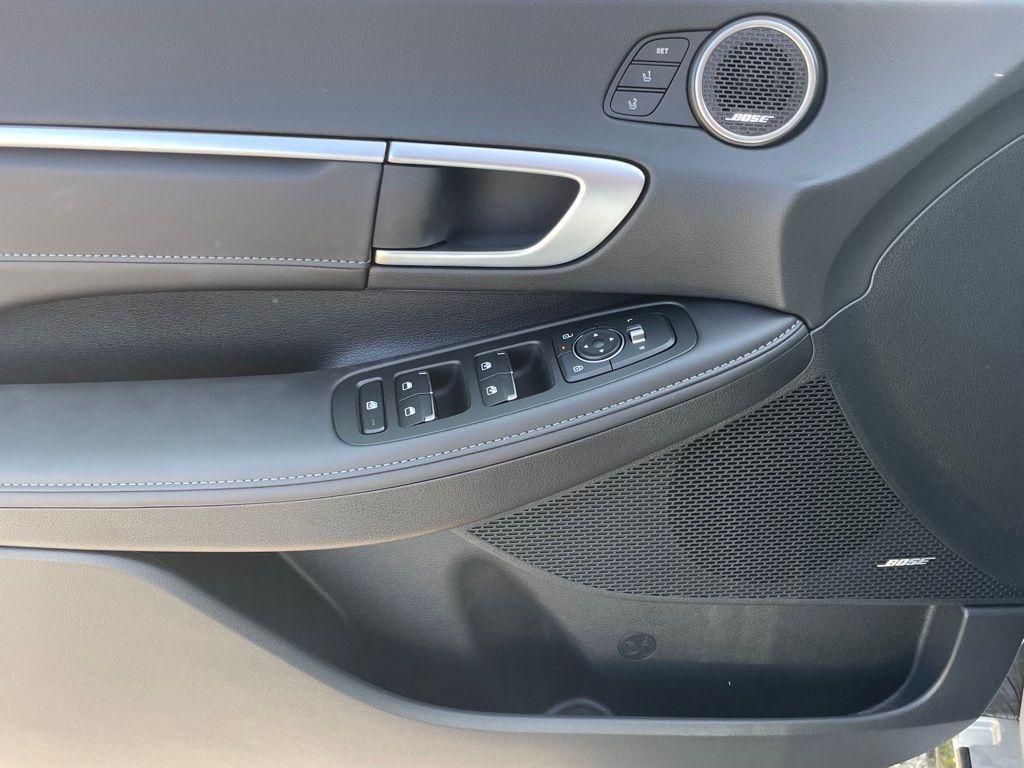 new 2025 Hyundai Sonata Hybrid car, priced at $38,825