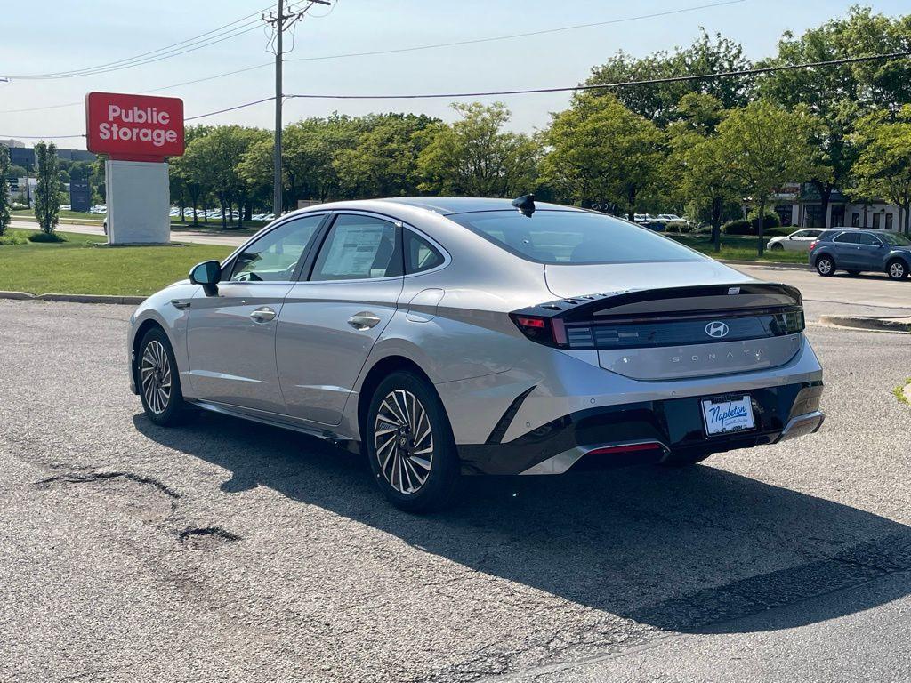 new 2025 Hyundai Sonata Hybrid car, priced at $38,825