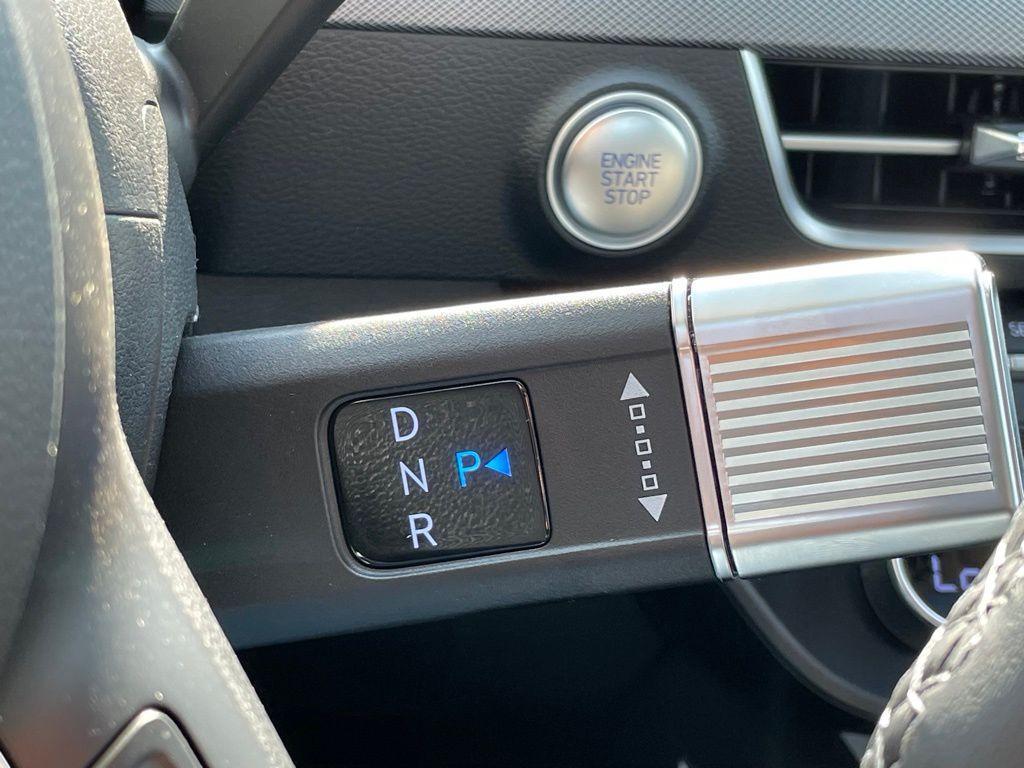 new 2025 Hyundai Sonata Hybrid car, priced at $38,825