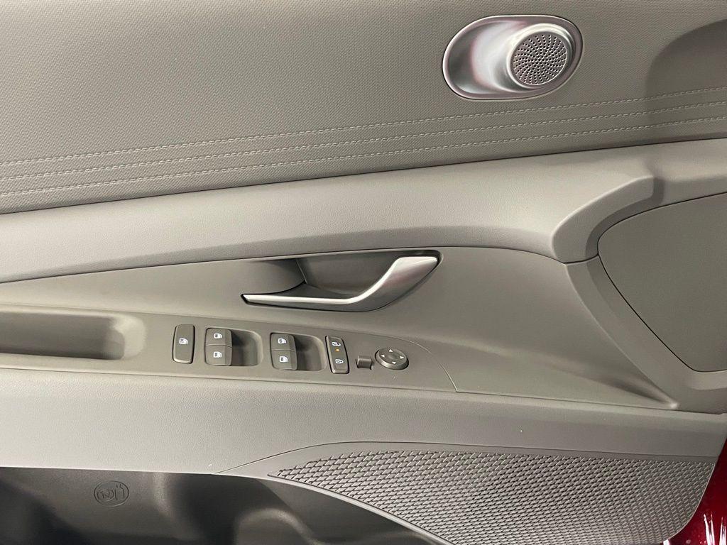 new 2025 Hyundai ELANTRA HEV car, priced at $27,323