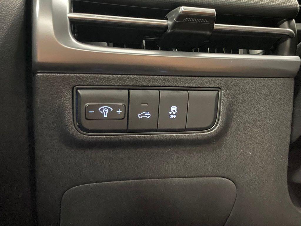 new 2025 Hyundai SANTA CRUZ car, priced at $33,307