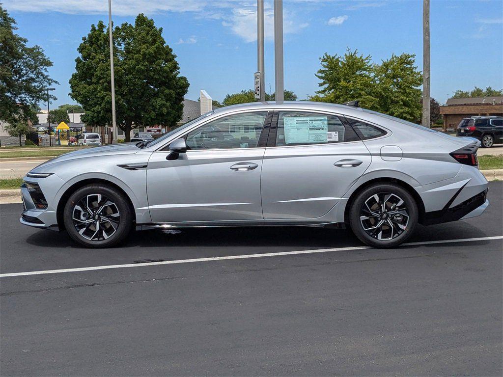new 2025 Hyundai Sonata car, priced at $28,890
