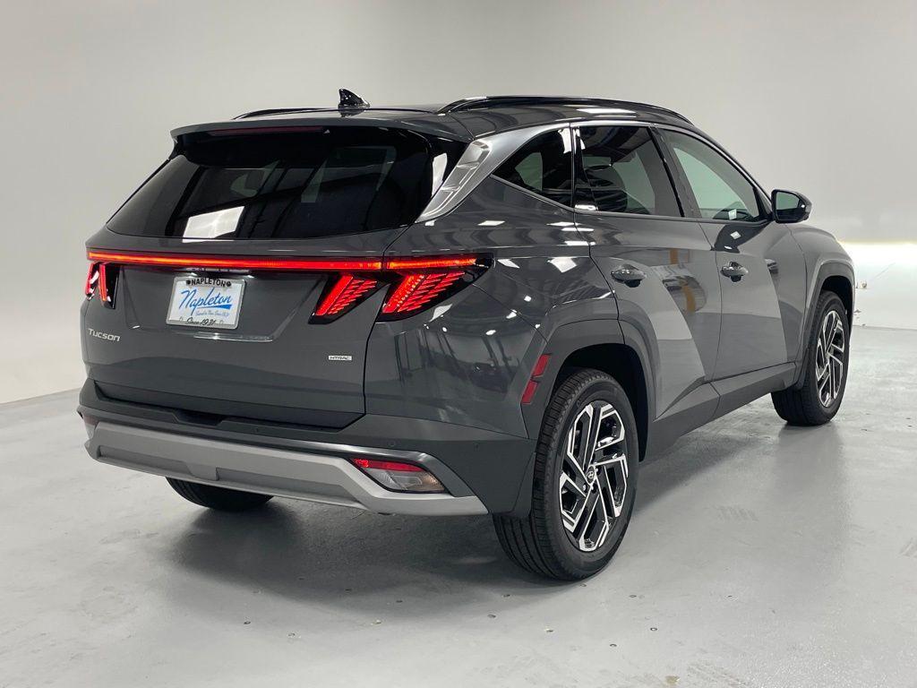 new 2025 Hyundai Tucson car, priced at $40,890