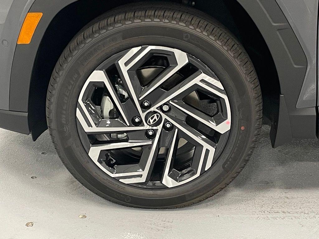 new 2025 Hyundai Tucson car, priced at $40,890