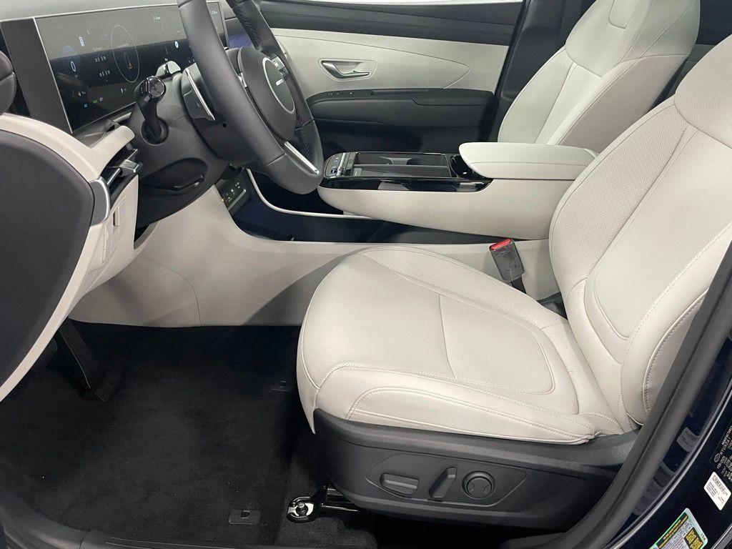 new 2025 Hyundai TUCSON Hybrid car, priced at $37,862