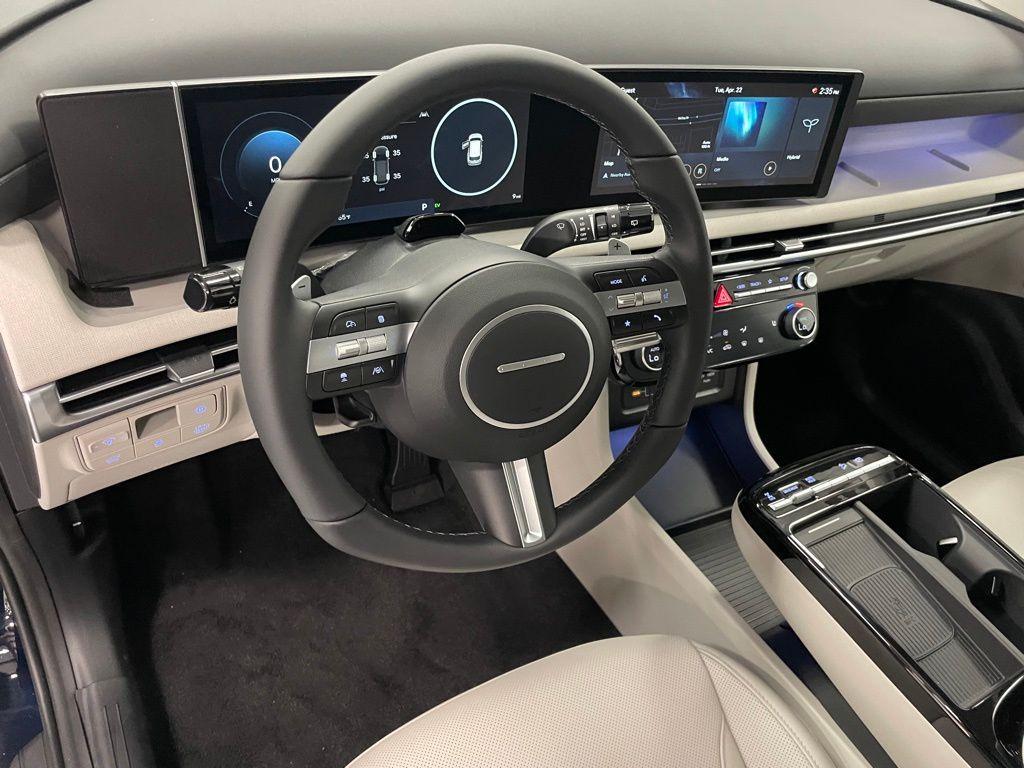 new 2025 Hyundai TUCSON Hybrid car, priced at $37,862