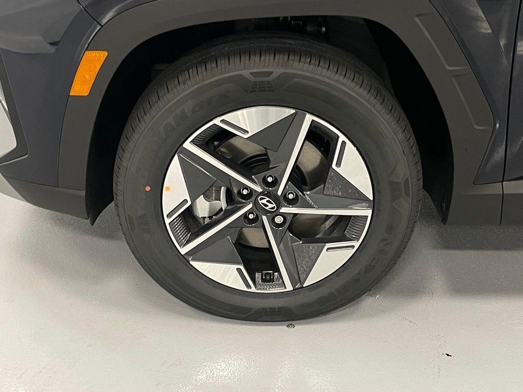 new 2025 Hyundai TUCSON Hybrid car, priced at $37,862