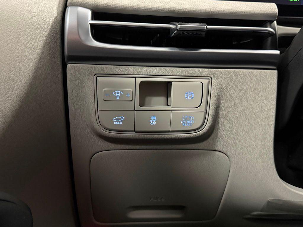 new 2026 Hyundai TUCSON Hybrid car, priced at $37,134