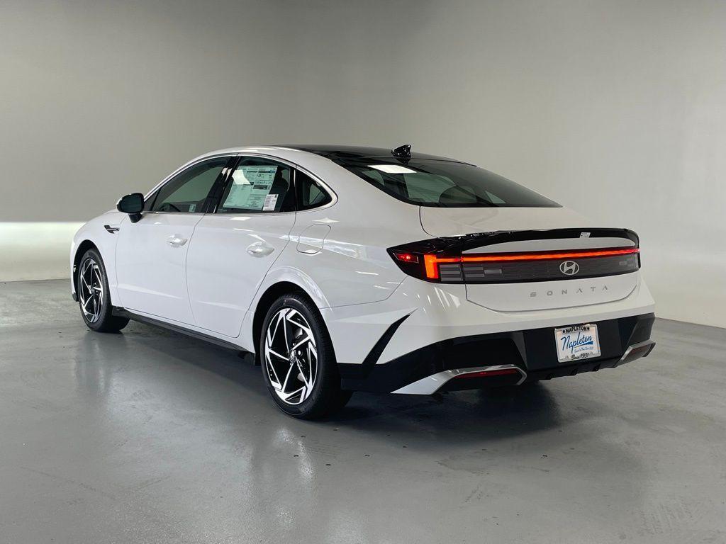 new 2025 Hyundai Sonata car, priced at $32,327