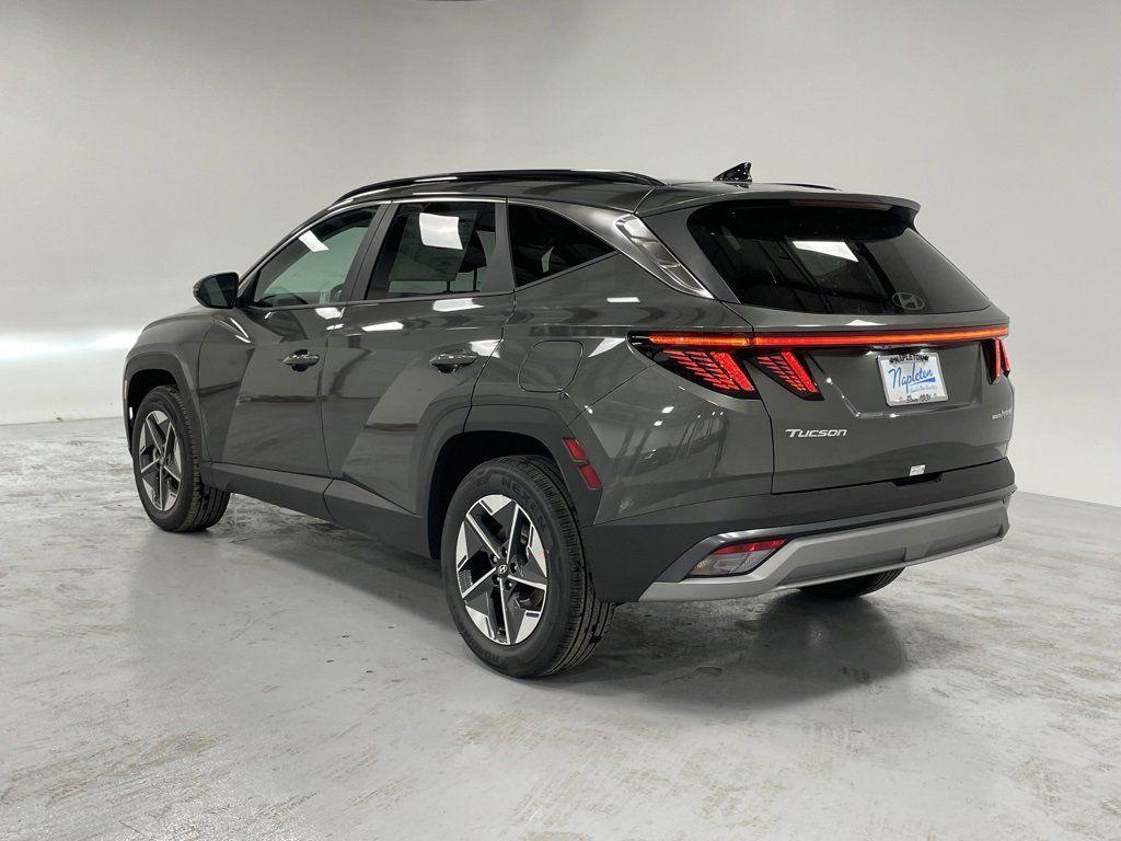 new 2025 Hyundai TUCSON Hybrid car, priced at $37,862