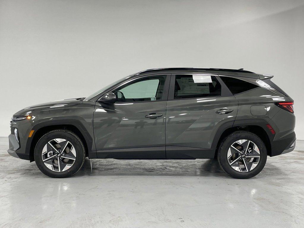 new 2025 Hyundai TUCSON Hybrid car, priced at $37,862