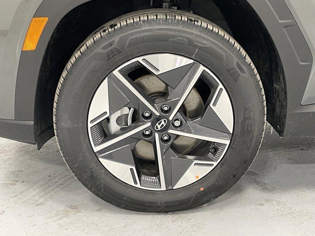 new 2025 Hyundai TUCSON Hybrid car, priced at $37,862