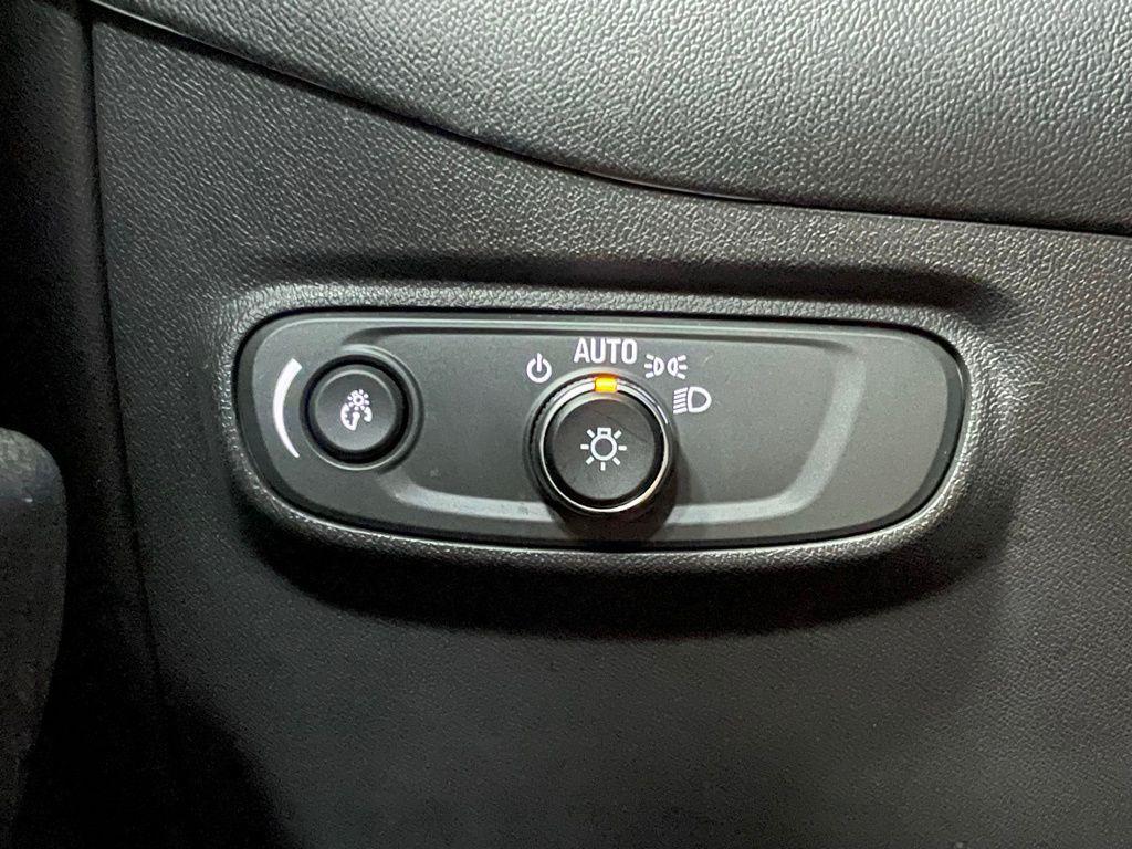 used 2023 Chevrolet Equinox car, priced at $22,000