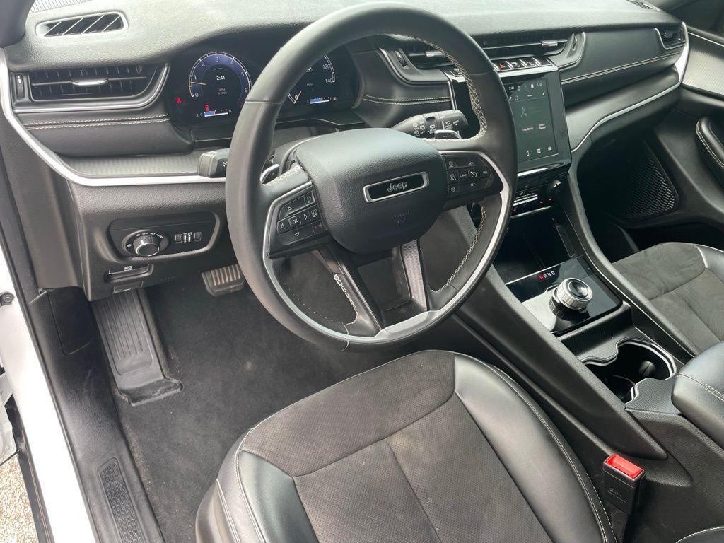 used 2023 Jeep Grand Cherokee car, priced at $33,250