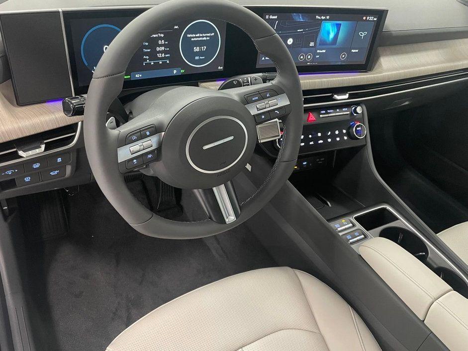 new 2025 Hyundai Sonata Hybrid car, priced at $38,885