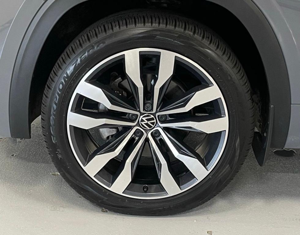 used 2021 Volkswagen Atlas Cross Sport car, priced at $27,500