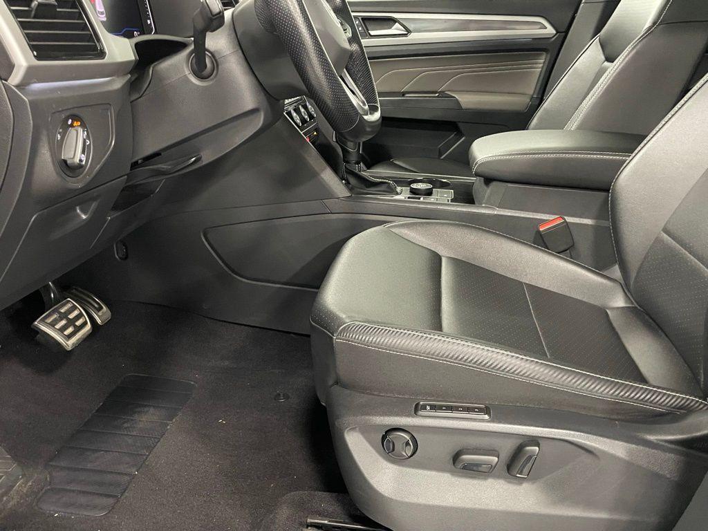 used 2021 Volkswagen Atlas Cross Sport car, priced at $27,500