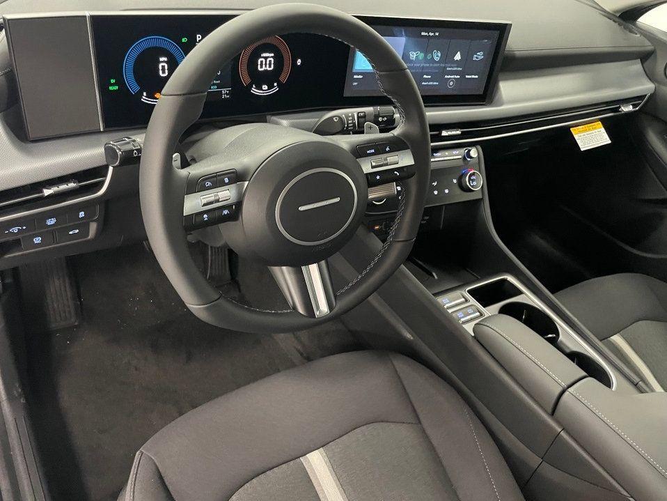 new 2025 Hyundai Sonata Hybrid car, priced at $32,457
