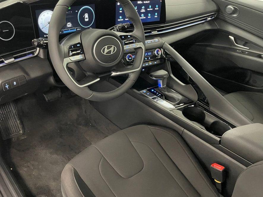 new 2025 Hyundai Elantra car, priced at $27,103