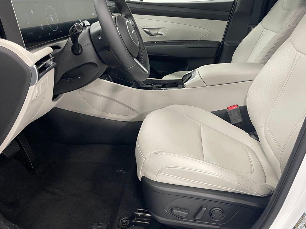 new 2025 Hyundai Tucson car, priced at $36,900