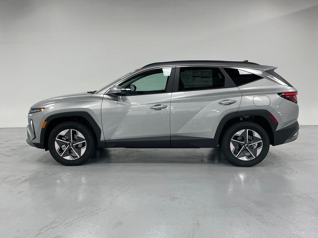 new 2025 Hyundai Tucson car, priced at $36,490