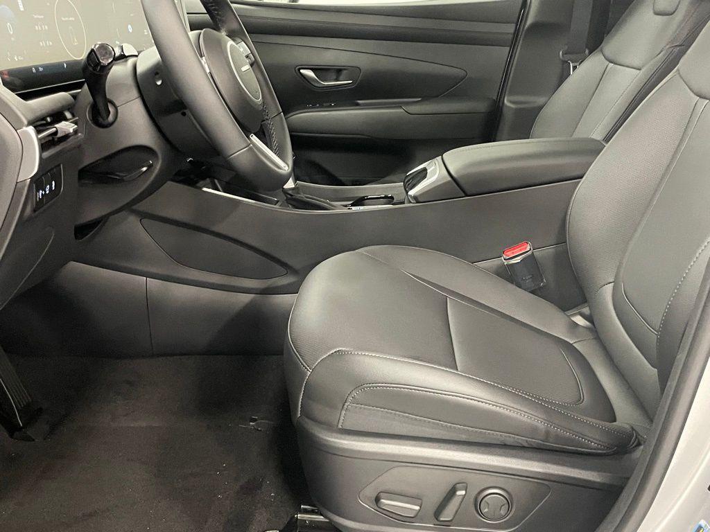 new 2025 Hyundai Tucson car, priced at $36,490