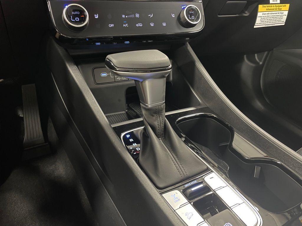new 2025 Hyundai Tucson car, priced at $36,490