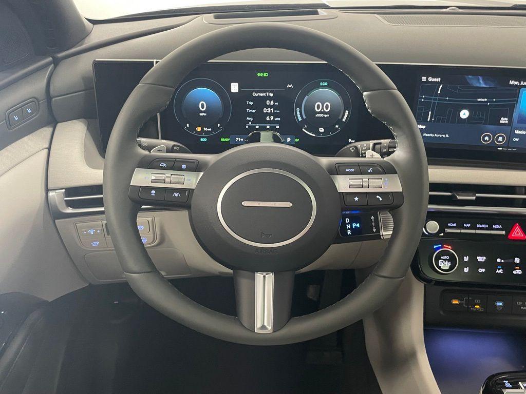 new 2025 Hyundai TUCSON Hybrid car, priced at $42,699